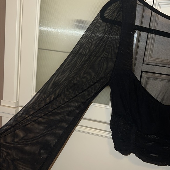 Black long sleeved top - Picture 3 of 4